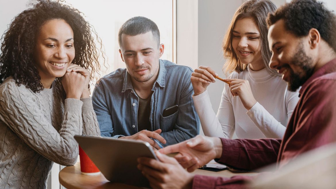Como Superar a Escassez de Profissionais Qualificados no Mercado Brasileiro